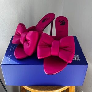 Brand New Off-white Virgil Abloh Allen heel bow top Fuschia Pink Size 38 US 8